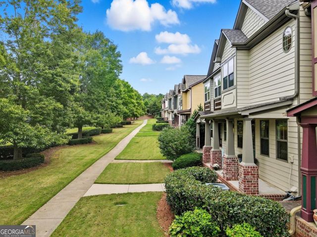 405 Royal Crescent Lane E, Canton, GA 30115