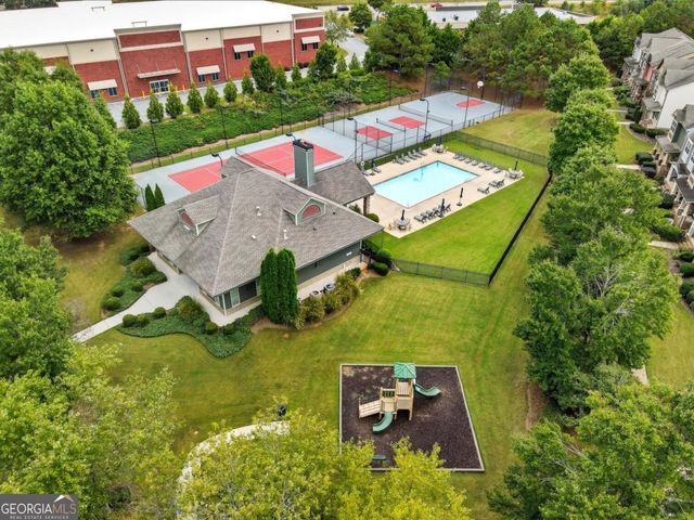 405 Royal Crescent Lane E, Canton, GA 30115