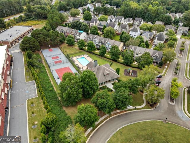 405 Royal Crescent Lane E, Canton, GA 30115