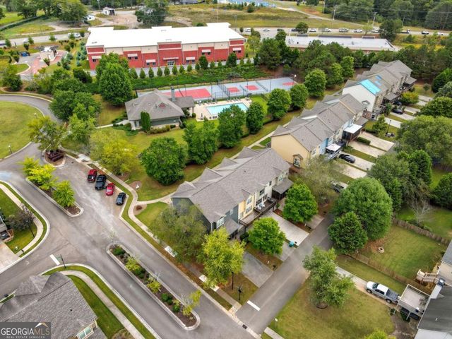 405 Royal Crescent Lane E, Canton, GA 30115