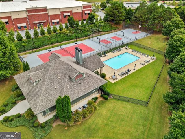 405 Royal Crescent Lane E, Canton, GA 30115
