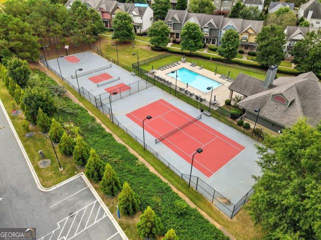 405 Royal Crescent Lane E, Canton, GA 30115