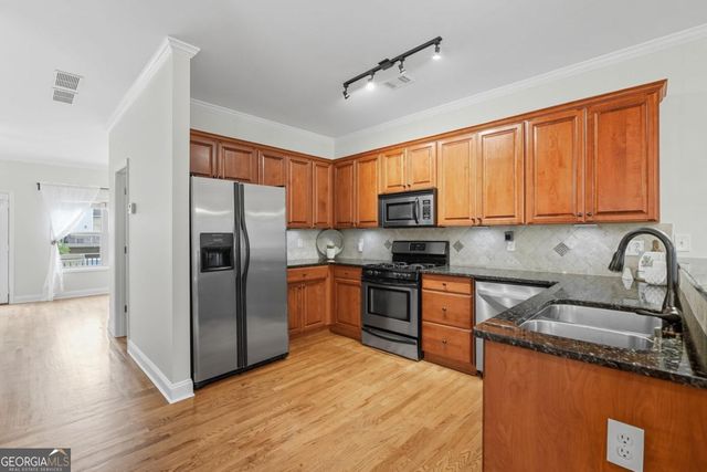 405 Royal Crescent Lane E, Canton, GA 30115