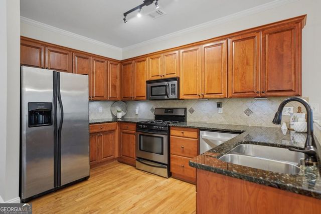 405 Royal Crescent Lane E, Canton, GA 30115