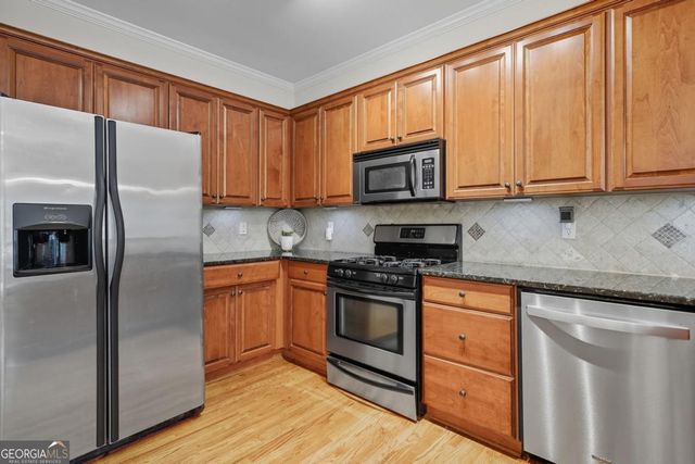 405 Royal Crescent Lane E, Canton, GA 30115