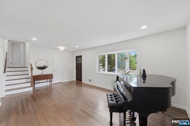 92 Blanch Avenue, Closter, NJ 07624