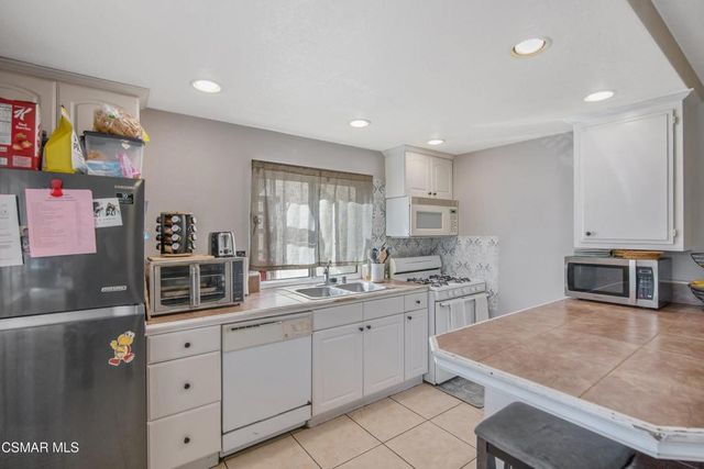 257 Aristotle Street, Simi Valley, CA 93065