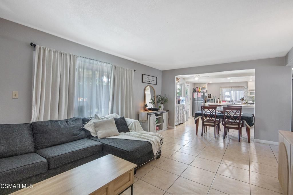 Image 5 of property listing at 257 Aristotle Street, Simi Valley, CA 93065