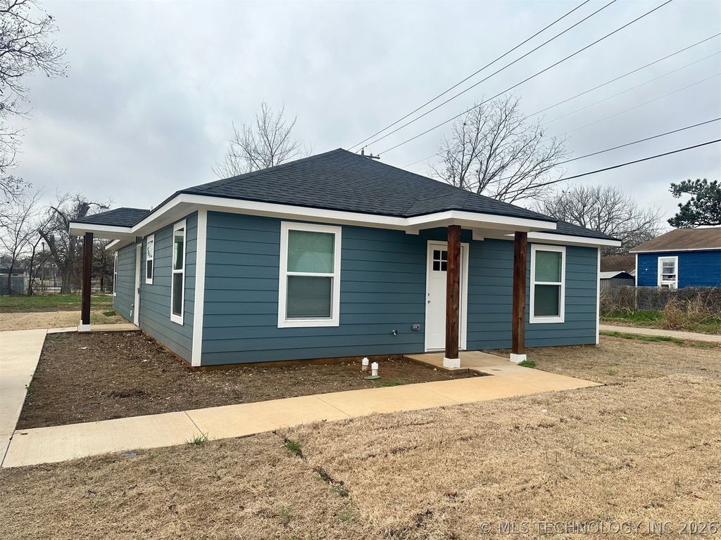 221 E Elm Street, Durant, OK 74701