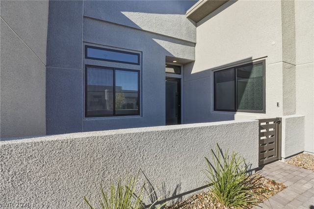 477 Highview Ridge Avenue, Las Vegas, NV 89138