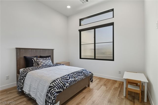 477 Highview Ridge Avenue, Las Vegas, NV 89138