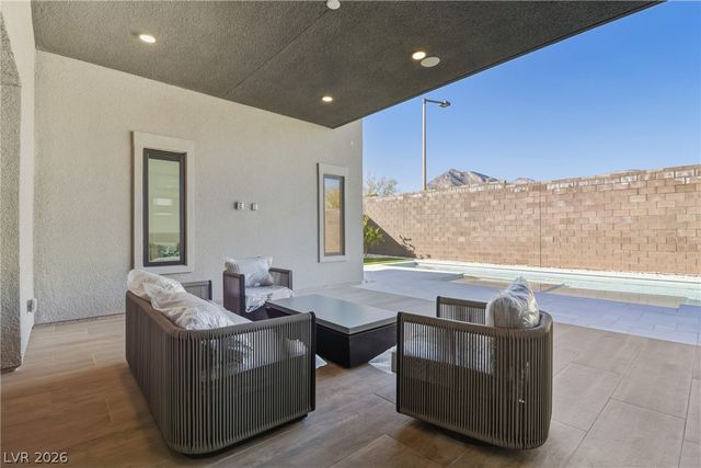 477 Highview Ridge Avenue, Las Vegas, NV 89138