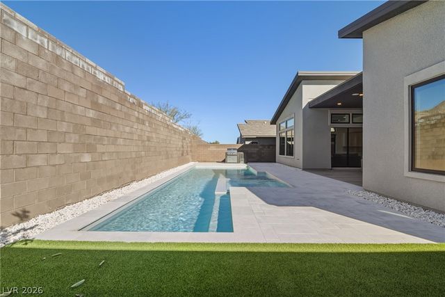 477 Highview Ridge Avenue, Las Vegas, NV 89138