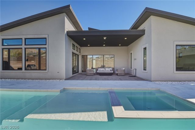 477 Highview Ridge Avenue, Las Vegas, NV 89138