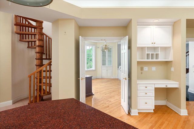 W5419 Pine Bluff ROAD, La Crosse, WI 54601