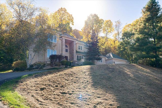 W5419 Pine Bluff ROAD, La Crosse, WI 54601