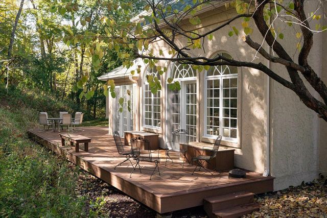 W5419 Pine Bluff ROAD, La Crosse, WI 54601