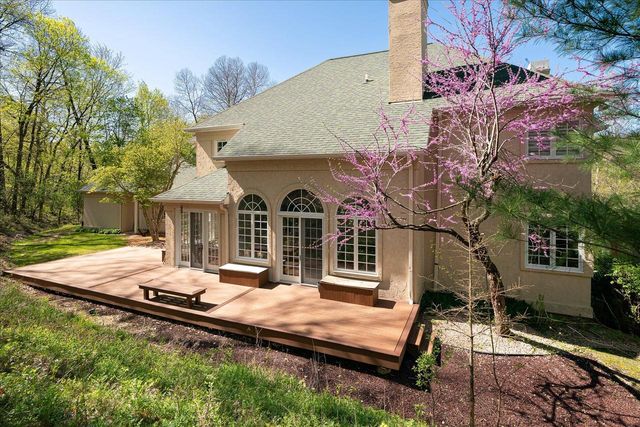 W5419 Pine Bluff ROAD, La Crosse, WI 54601