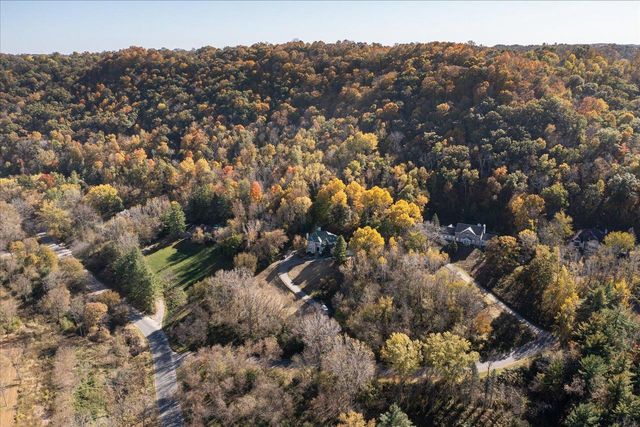 W5419 Pine Bluff ROAD, La Crosse, WI 54601