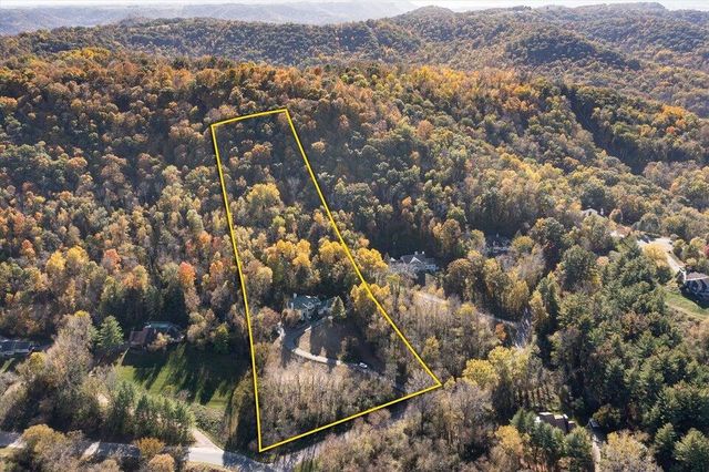 W5419 Pine Bluff ROAD, La Crosse, WI 54601