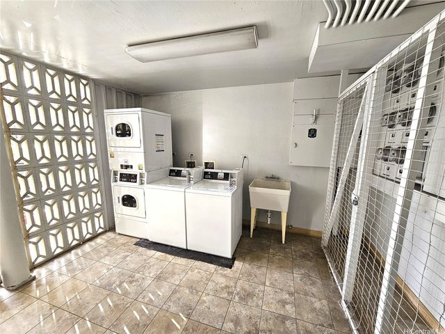 1550 Rycroft Street 417, Honolulu, HI 96814