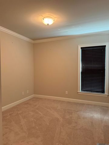 1322 Meadow Grove Ave, Zachary, LA 70791