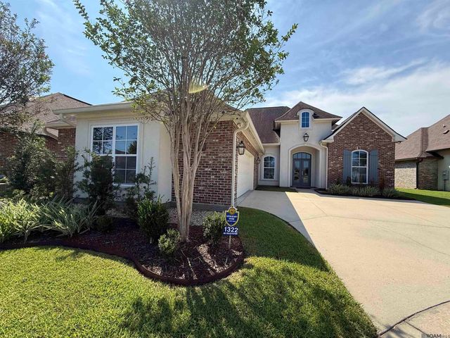 1322 Meadow Grove Ave, Zachary, LA 70791