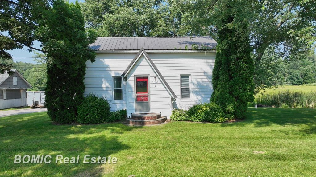 6685 State Road, Vassar, MI 48746
