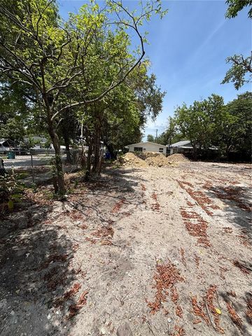 301 NE 58th St, Miami, FL 33137