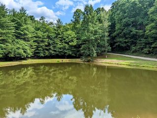 0 Music RD, Floyd, VA 24091