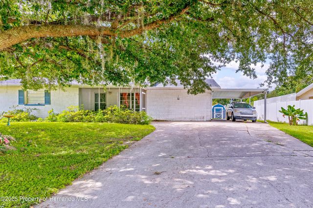 1236 NE 3rd Street, Crystal River, FL 34429