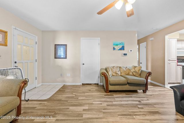 1236 NE 3rd Street, Crystal River, FL 34429