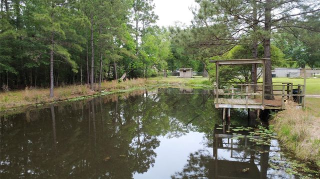 69 W Old Field Drive, Huffman, TX 77336