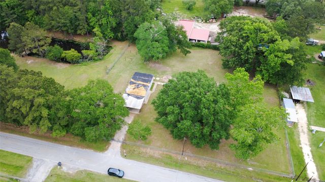 69 W Old Field Drive, Huffman, TX 77336