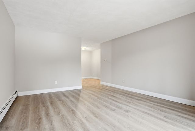 11 Davis b8, Acton, MA 01720