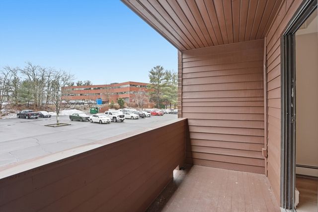 11 Davis b8, Acton, MA 01720