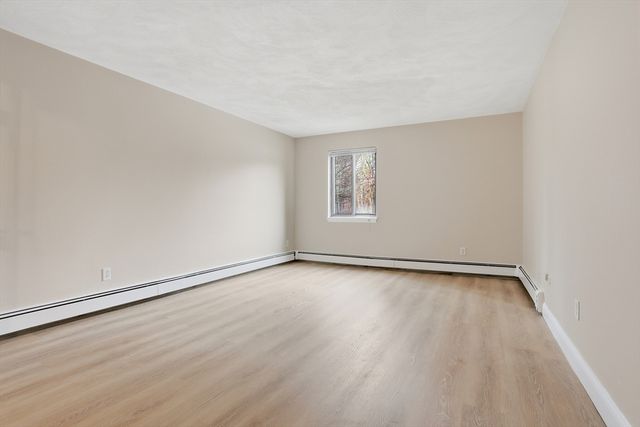 11 Davis b8, Acton, MA 01720