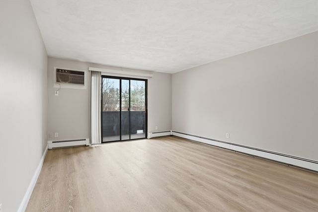 11 Davis b8, Acton, MA 01720