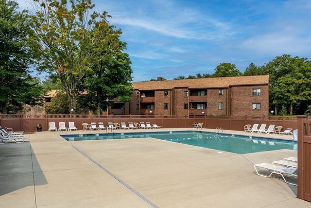 11 Davis b8, Acton, MA 01720