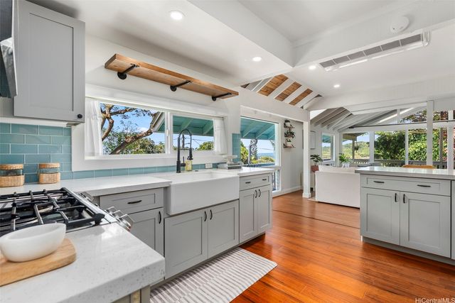 47-348 Mawaena Street, Kaneohe, HI 96744