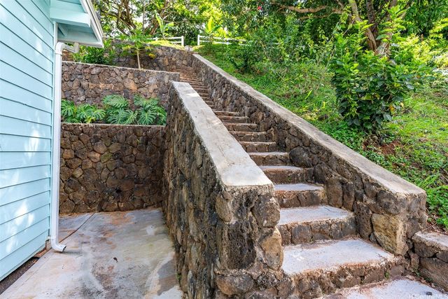 47-348 Mawaena Street, Kaneohe, HI 96744