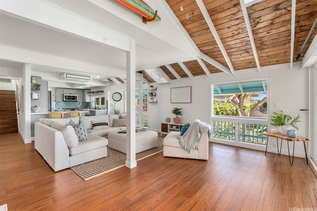 47-348 Mawaena Street, Kaneohe, HI 96744