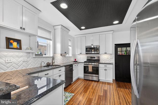 3200 FLEET ST, Baltimore, MD 21224