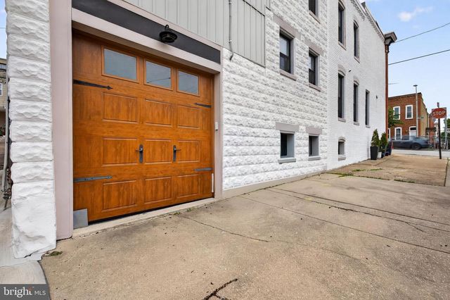 3200 FLEET ST, Baltimore, MD 21224