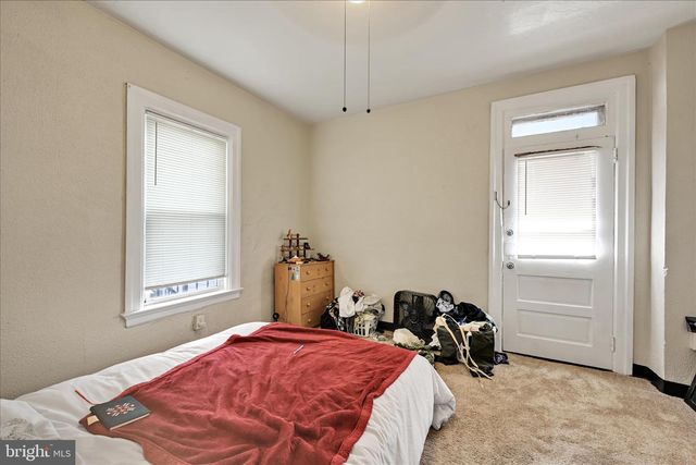 14 W JAMES ST, Lancaster, PA 17603