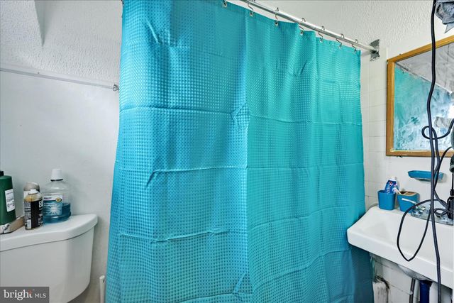 14 W JAMES ST, Lancaster, PA 17603