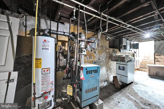 14 W JAMES ST, Lancaster, PA 17603