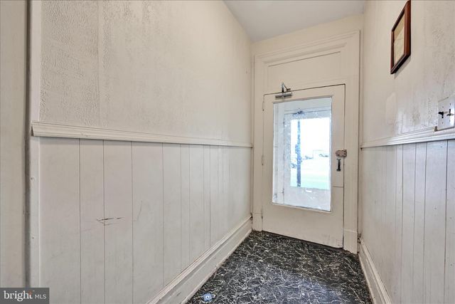 14 W JAMES ST, Lancaster, PA 17603