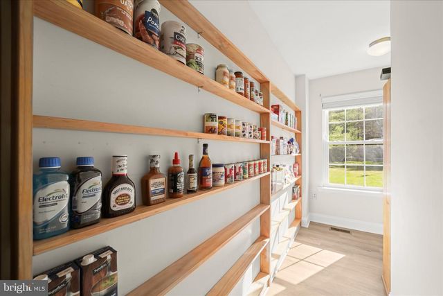 3045 HOLLAND CLIFFS RD, Huntingtown, MD 20639