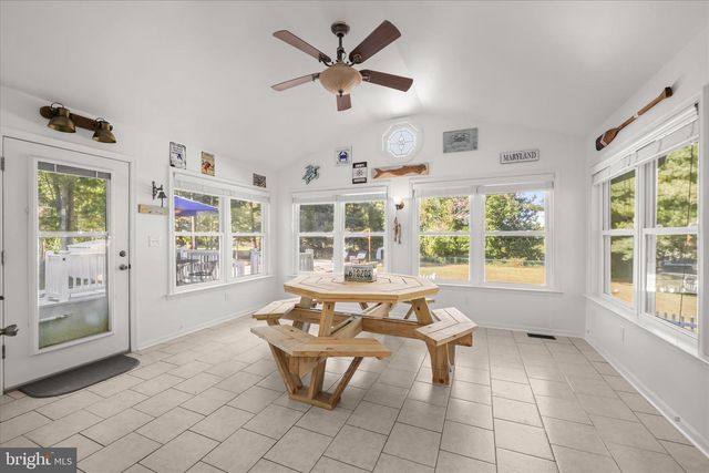 3045 HOLLAND CLIFFS RD, Huntingtown, MD 20639